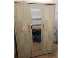 Thanh lý tủ quần áo mã số 643